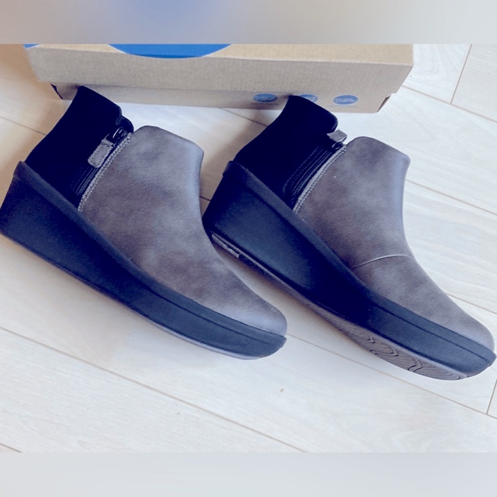 ⭐️CLARKS CLOUDSTEPPER Step Rise Up Leather Ankle Boots, Wm. Sz.10🌻